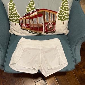 lululemon white shorts size 4